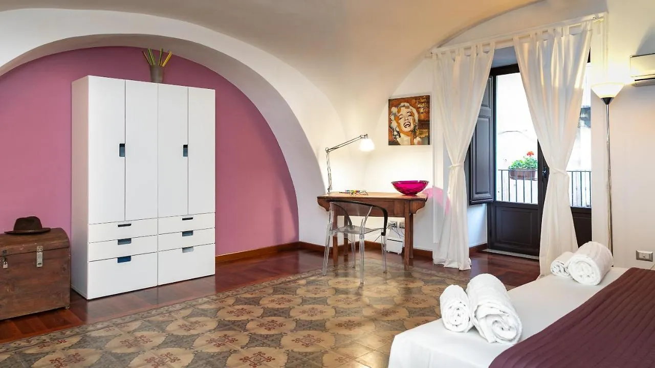 The House Apartment Catania