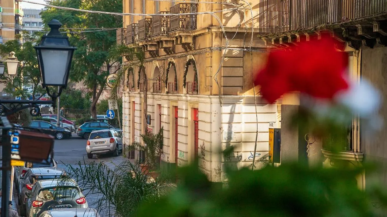 The House Apartment Catania