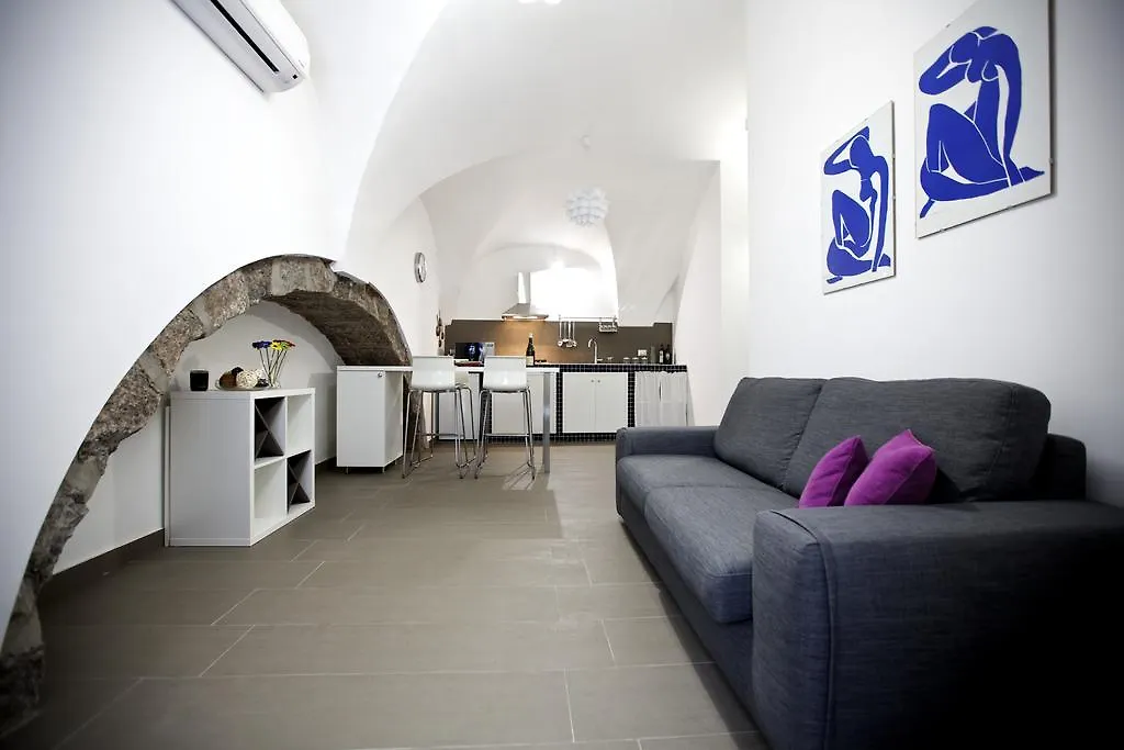The House Apartment Catania