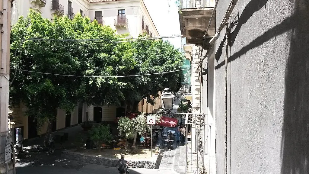 The House Apartment Catania