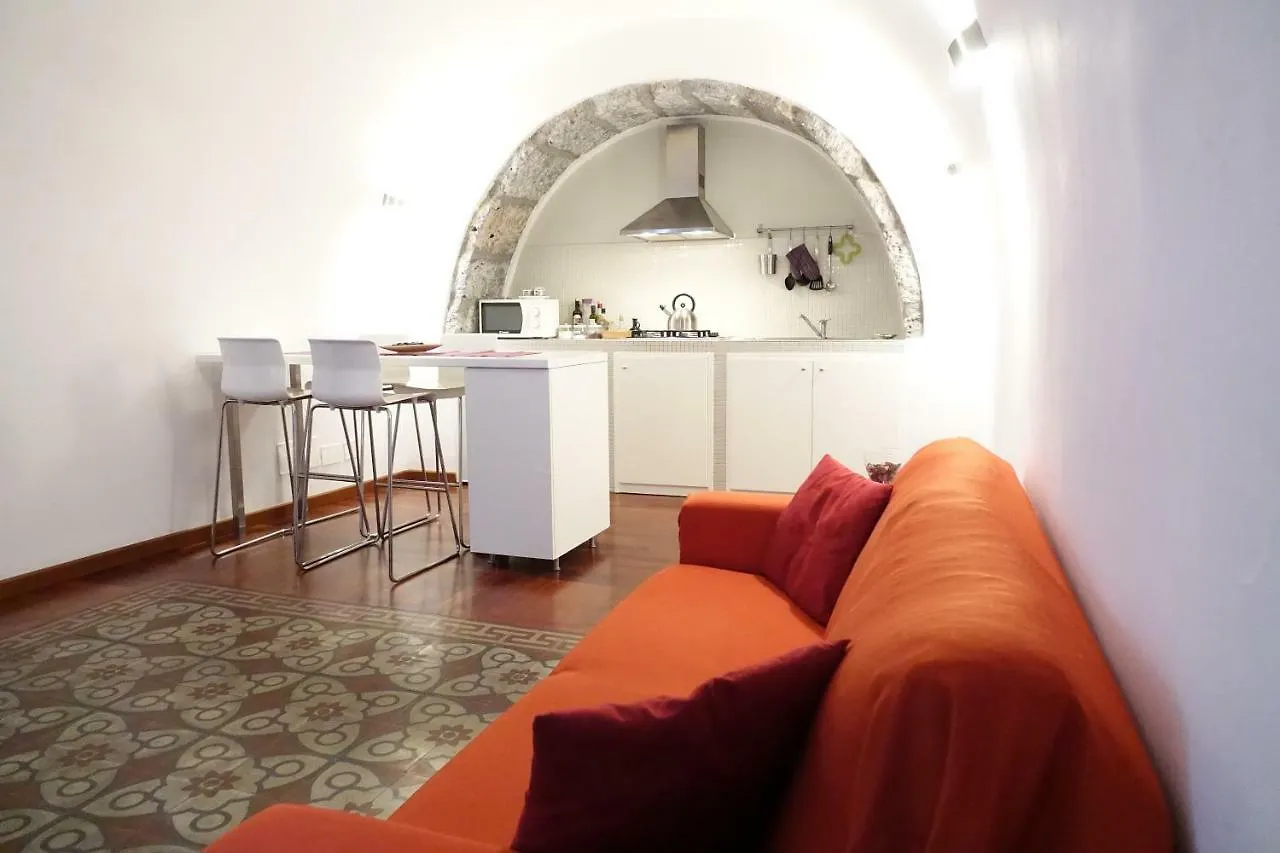 The House Apartment Catania