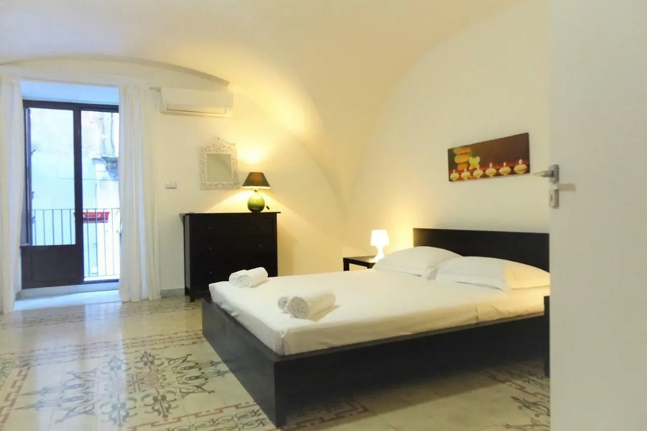The House Apartment Catania